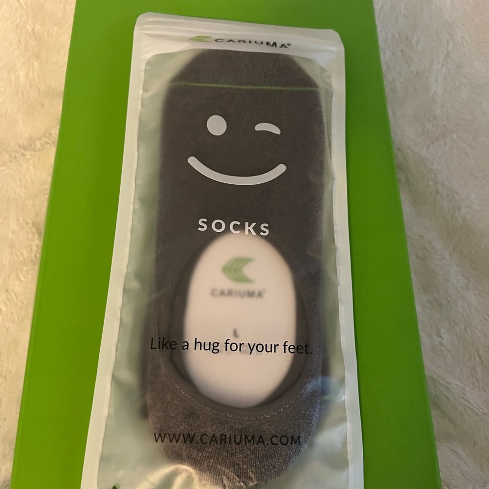 Cariuma No-Show Socks